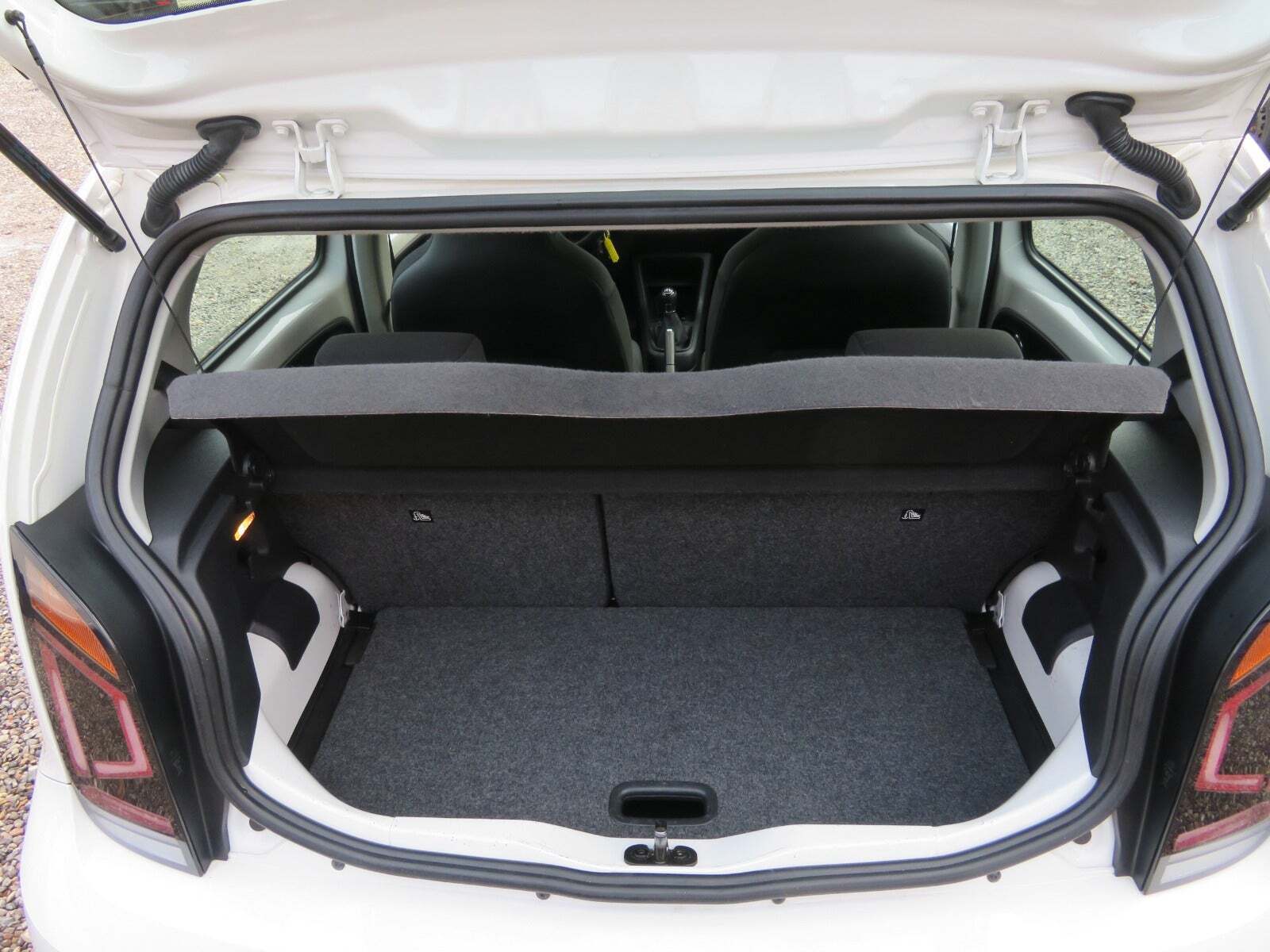 Hvid VW UP! fra 2017