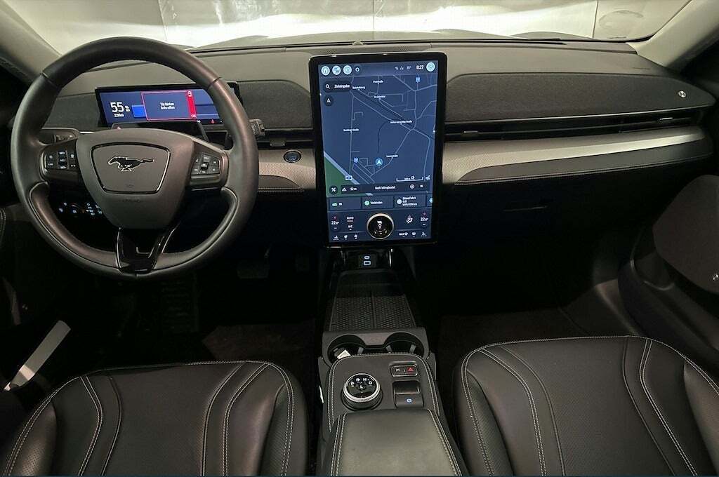 Grå Ford Mustang Mach-E fra 2021