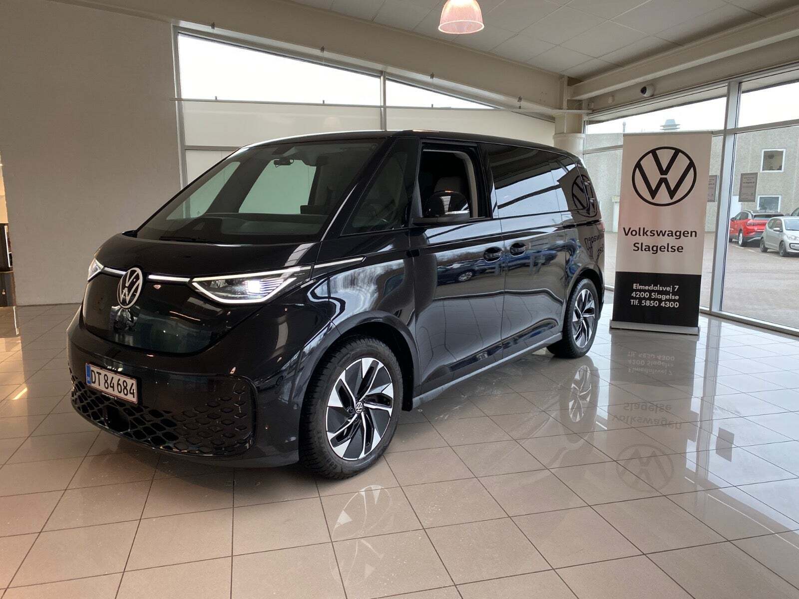 Sort VW ID.Buzz fra 2023