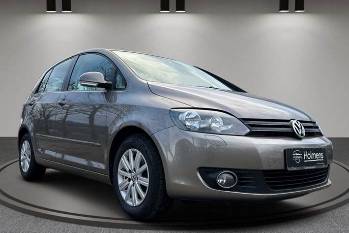 Grå VW Golf Plus fra 2013