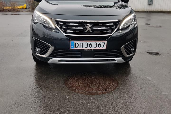 Sort Peugeot 5008 fra 2018