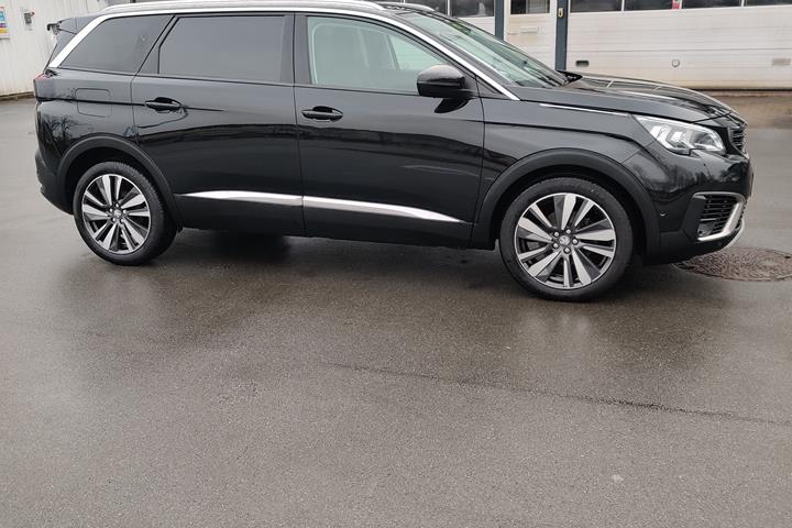 Sort Peugeot 5008 fra 2018