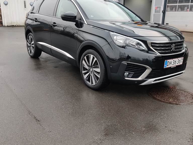 Peugeot 5008 1,2 e-THP 130 hk SUV