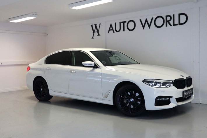Hvid BMW 530i fra 2017