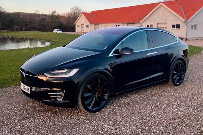 undefined Tesla Model X fra 2017 set udefra