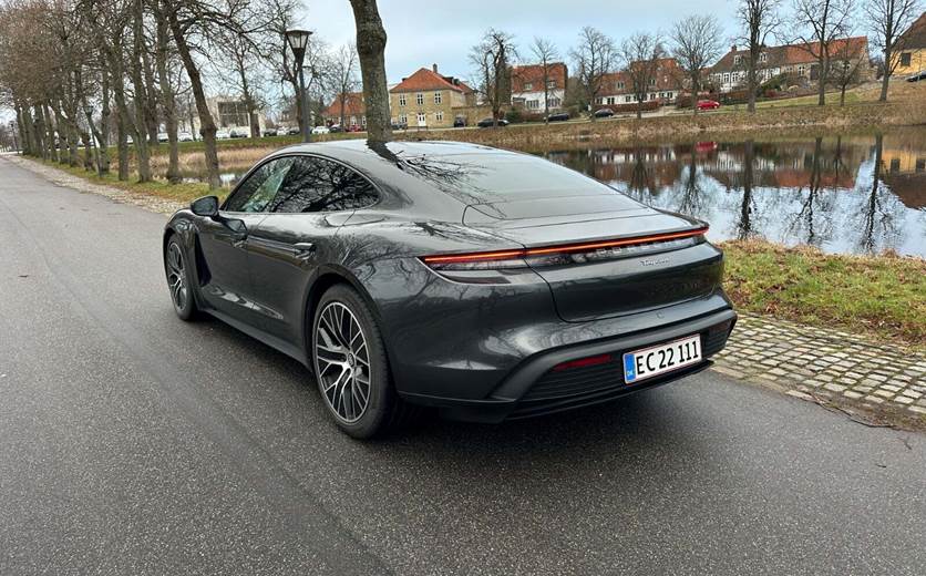 Porsche Taycan