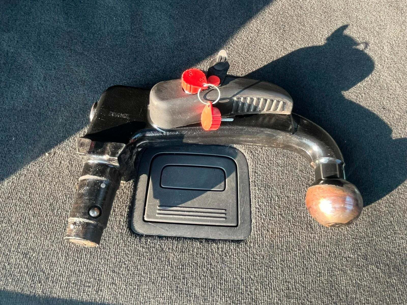 Grå Audi e-tron fra 2020