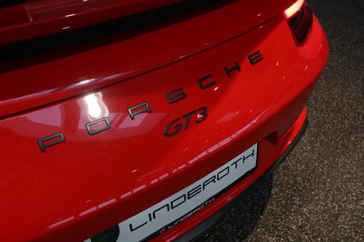 Rød Porsche 911 GT3 fra 2018