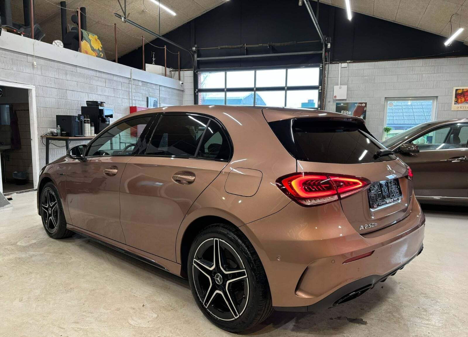 Mercedes A250 e