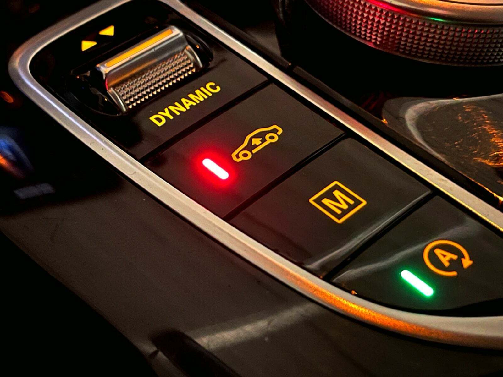 Grå Mercedes GLC250 d fra 2016