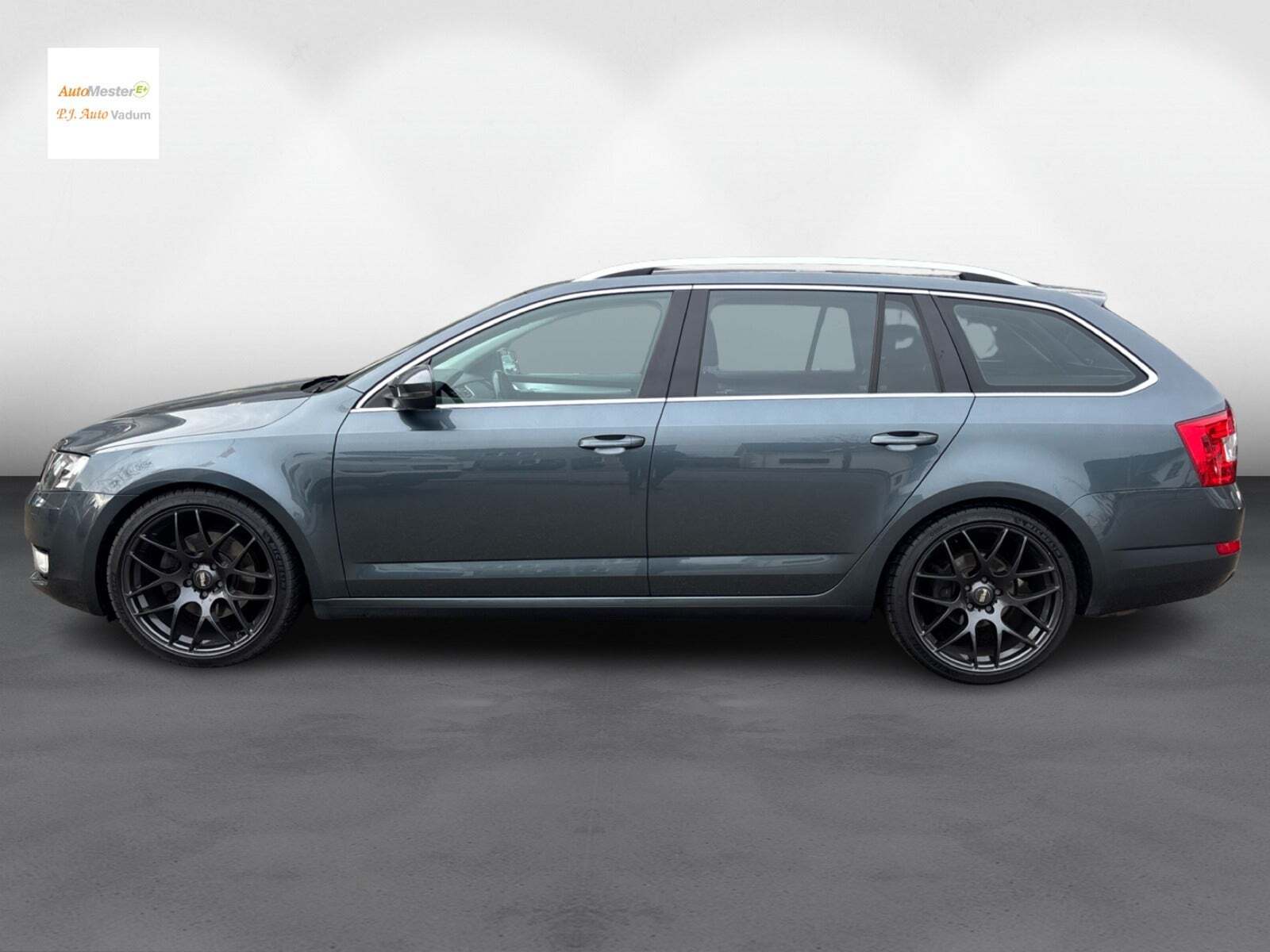 Grå Skoda Octavia fra 2016