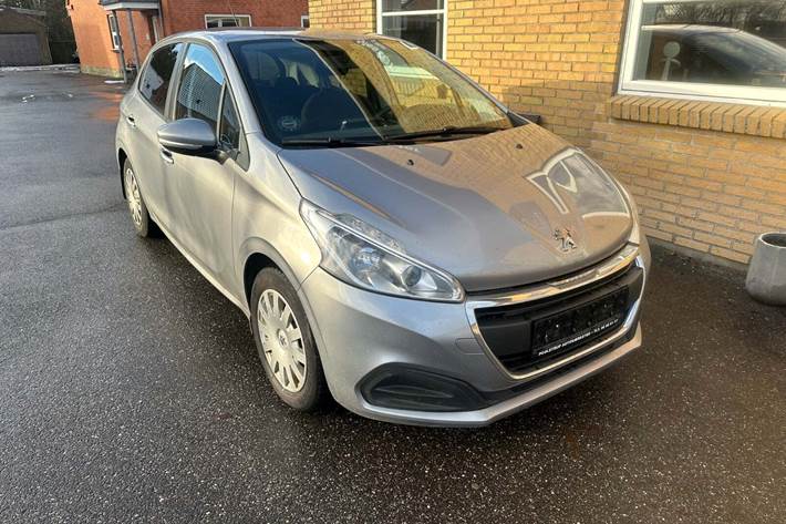 undefined Peugeot 208 fra 2019