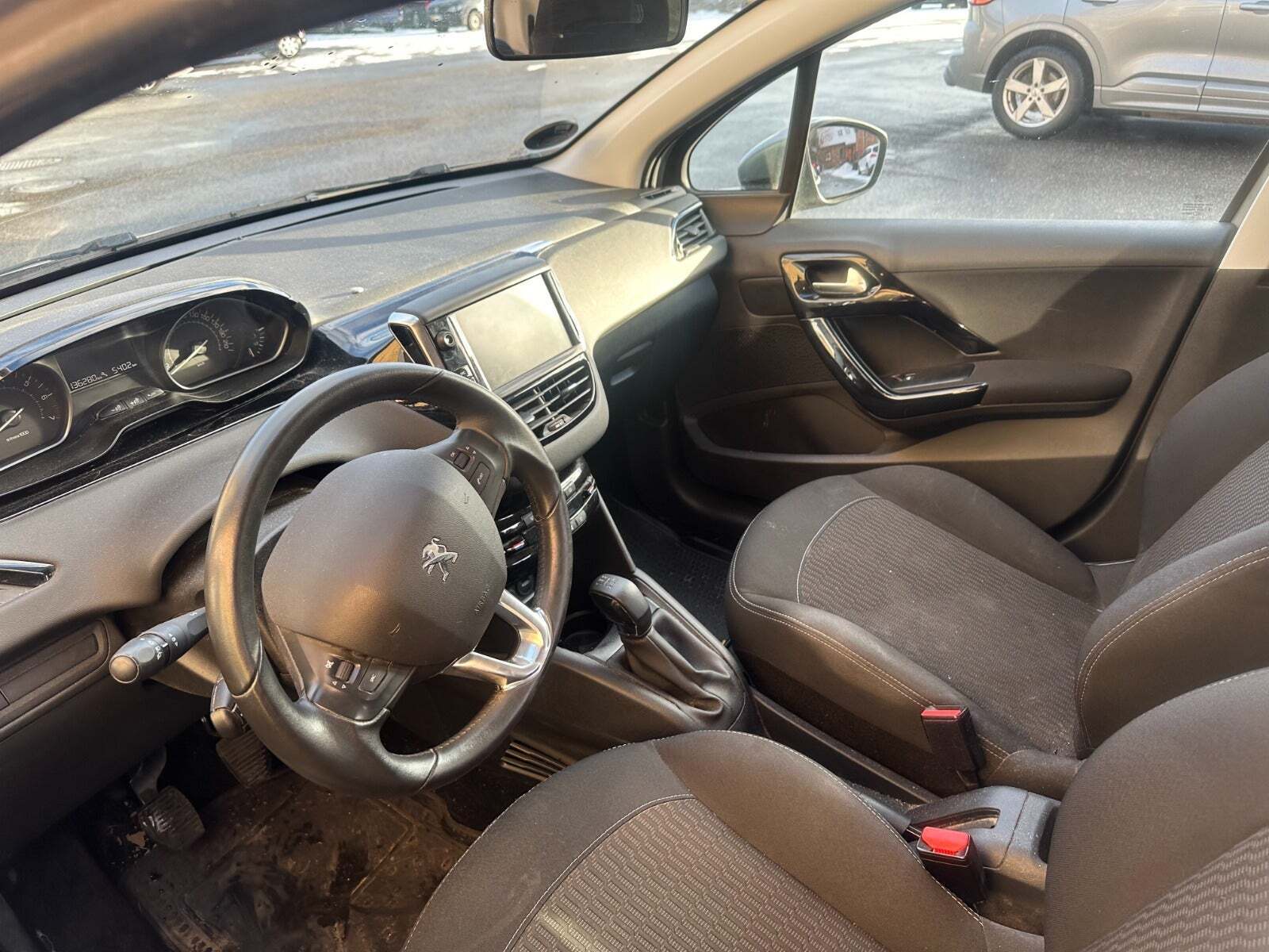 undefined Peugeot 208 fra 2019