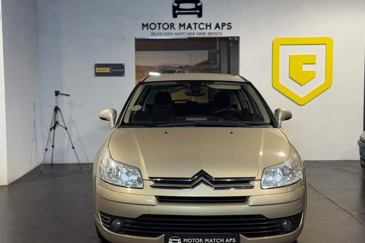 Orange Citroën C4 fra 2008