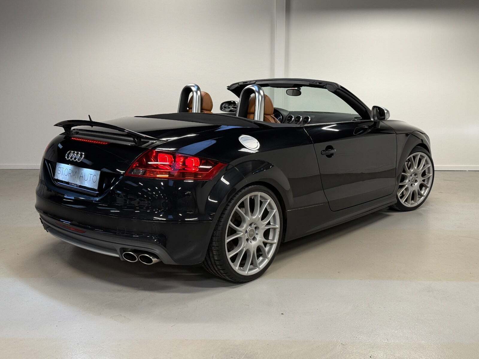 Sort Audi TTS fra 2011