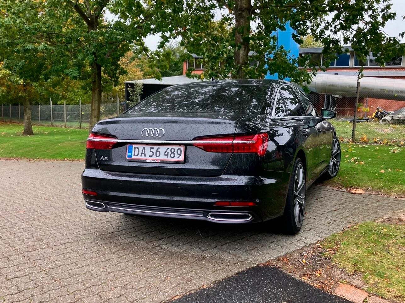 Grå Audi A6 fra 2019