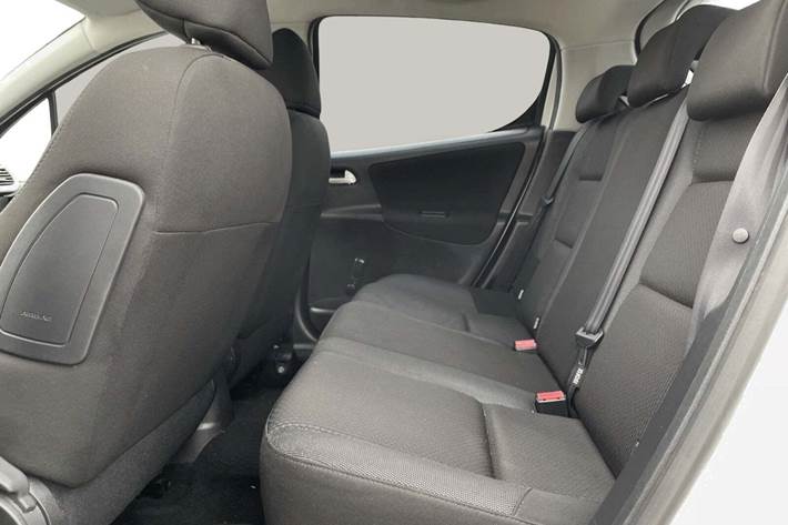 Hvid Peugeot 207 fra 2012