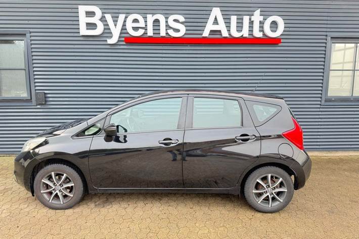 Sort Nissan Note fra 2014