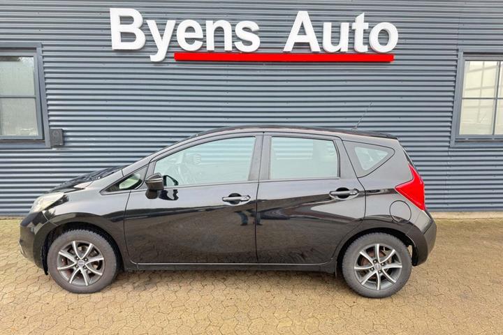 Sort Nissan Note fra 2014