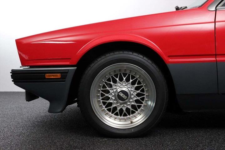 undefined Maserati 222 fra 1988 set udefra