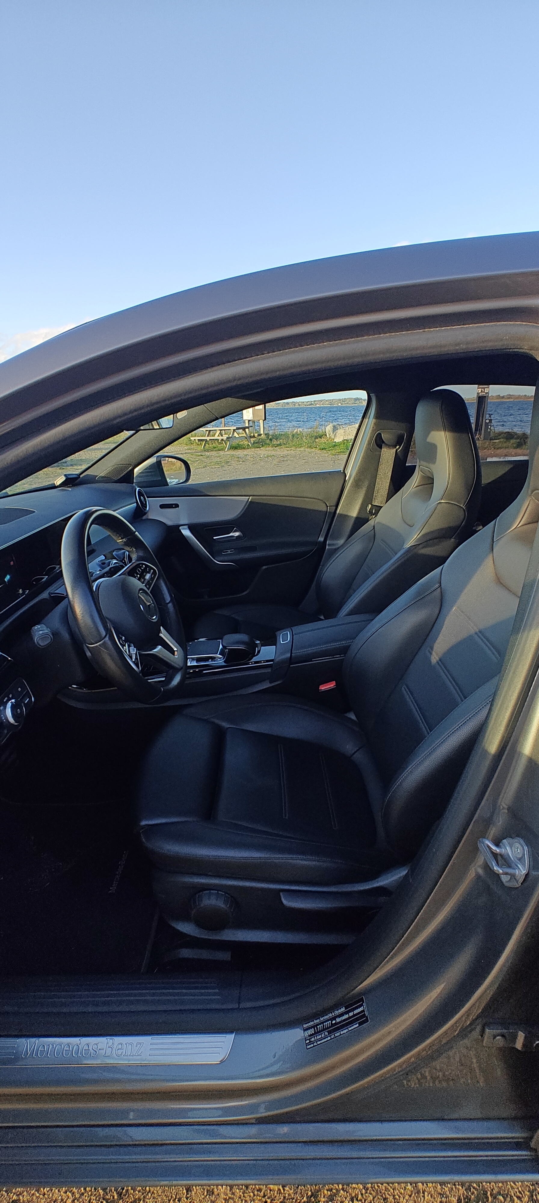 Grå Mercedes A180 d fra 2018