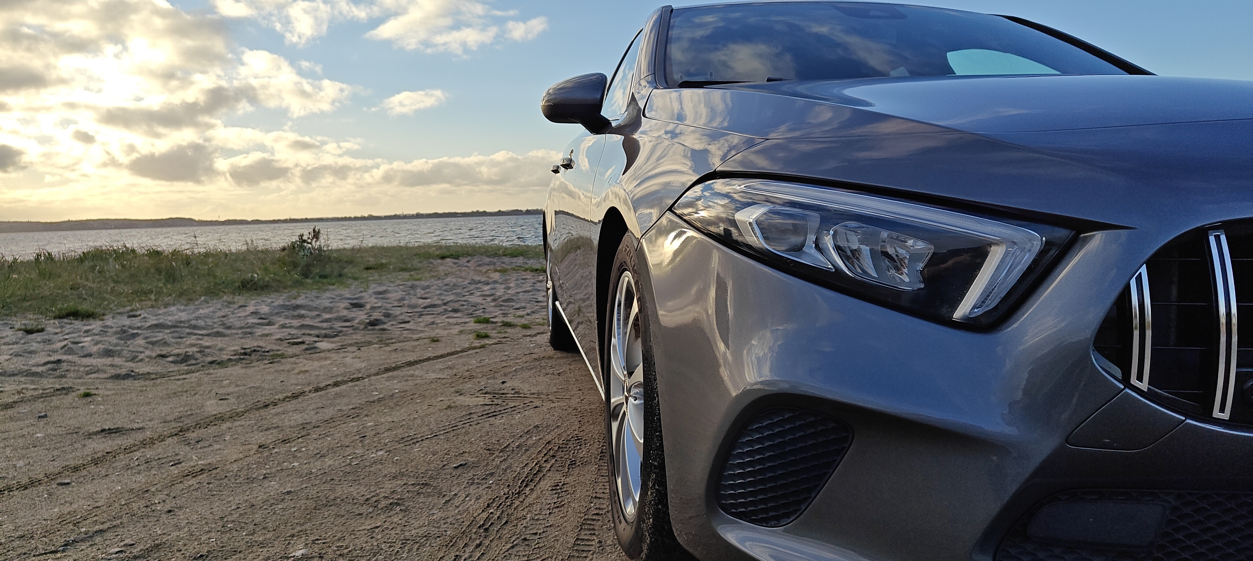 Grå Mercedes A180 d fra 2018