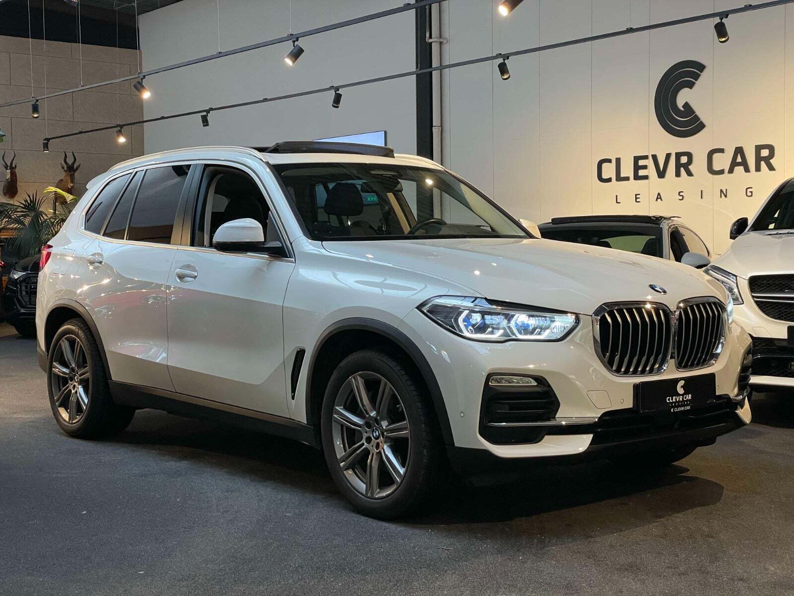 Hvid BMW X5 fra 2020