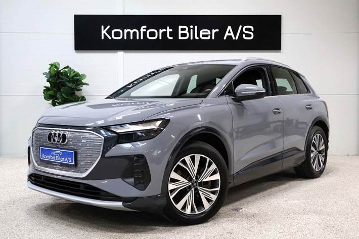 Grå Audi Q4 e-tron fra 2023
