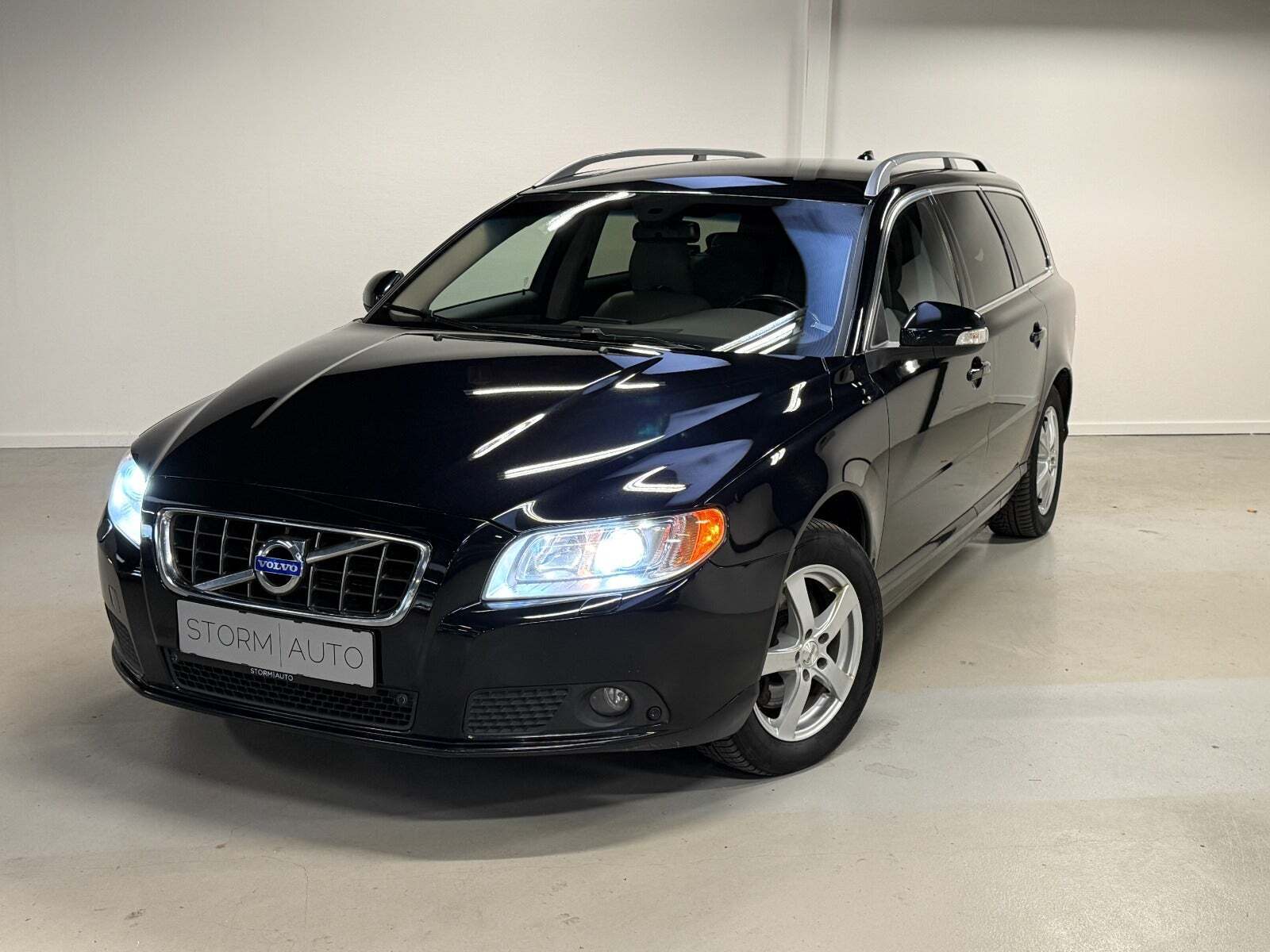 undefined Volvo V70 fra 2010 set udefra