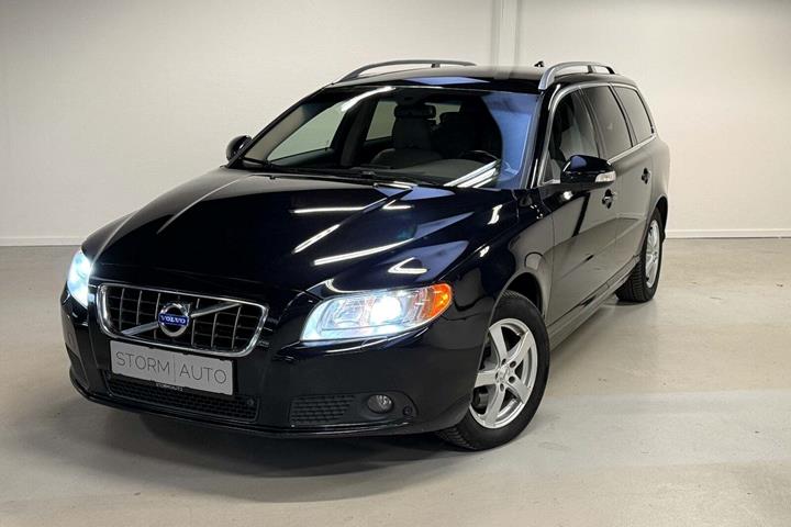 undefined Volvo V70 fra 2010 set udefra