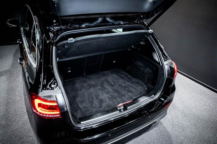 Sort Mercedes B250 e fra 2021