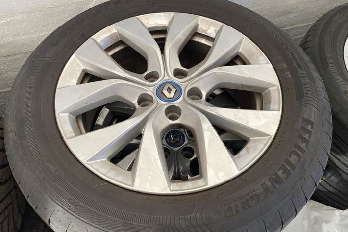 Rød Renault Captur fra 2020