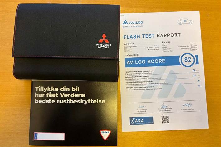 Hvid Mitsubishi Outlander fra 2021