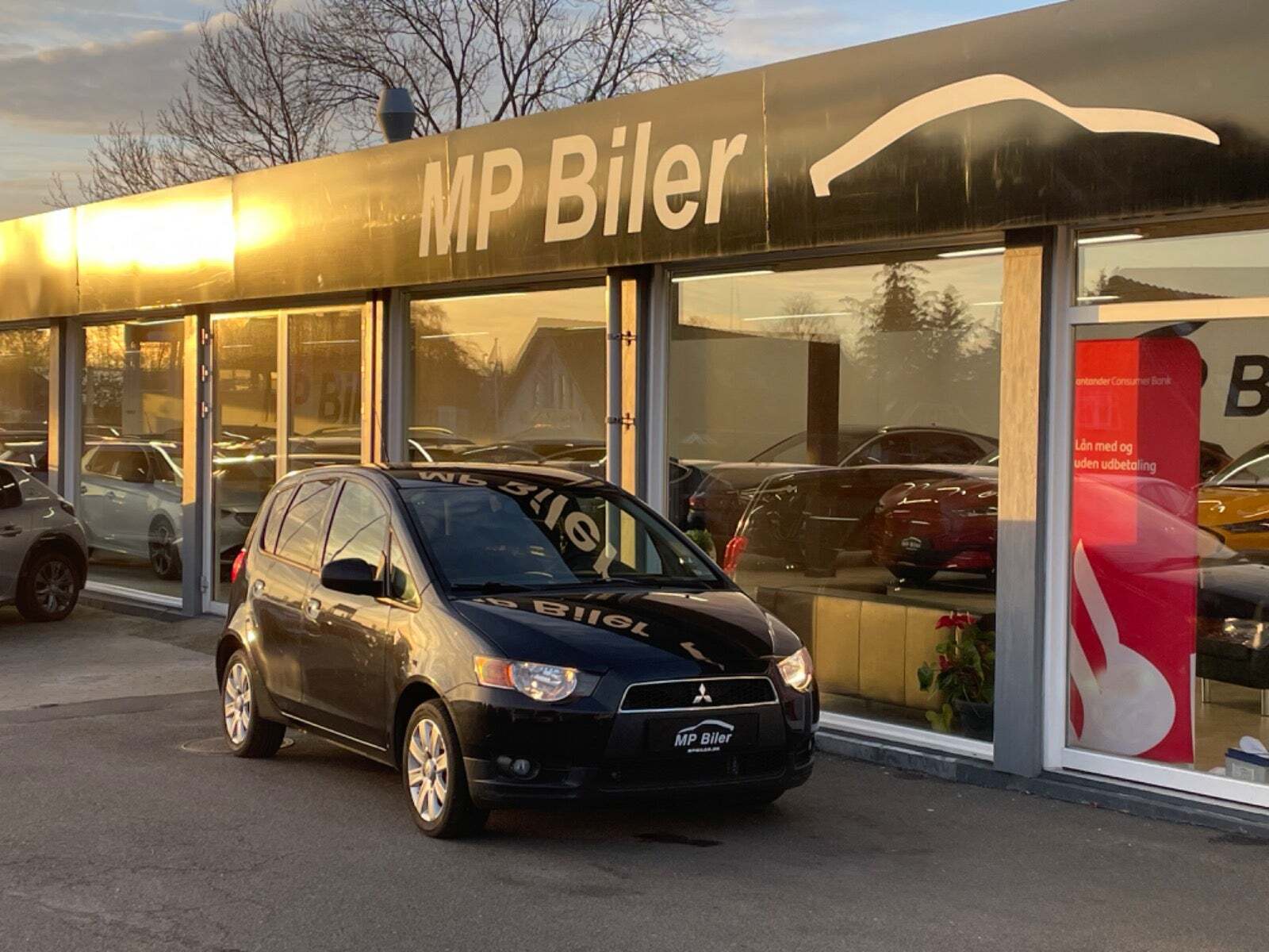 Sort Mitsubishi Colt fra 2011