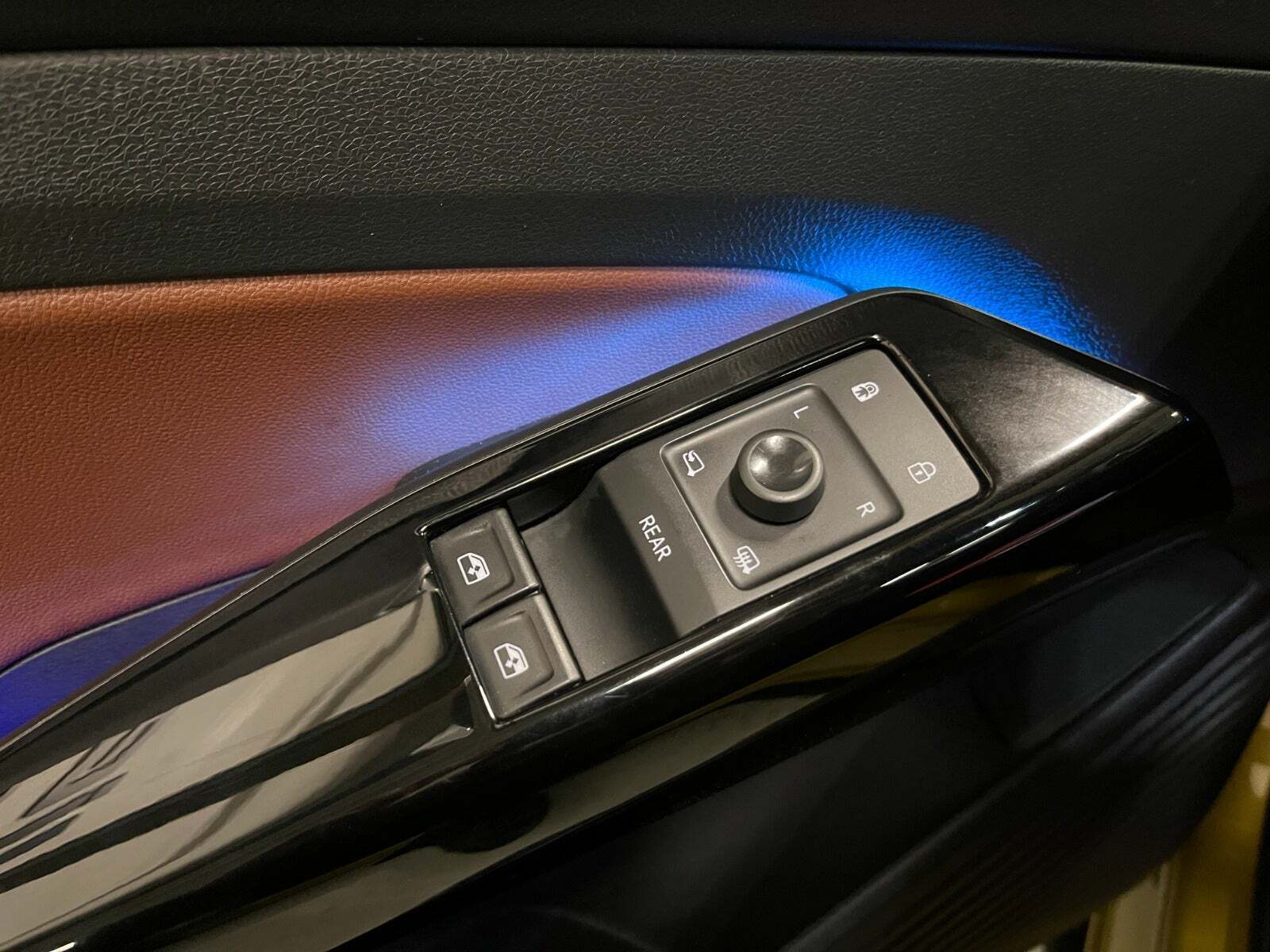 Gul VW ID.4 fra 2021