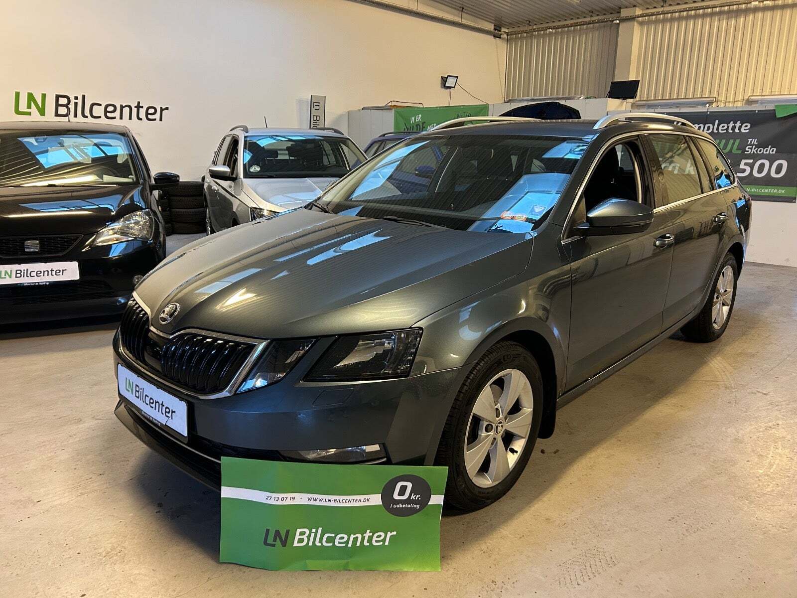 Grå Skoda Octavia fra 2018