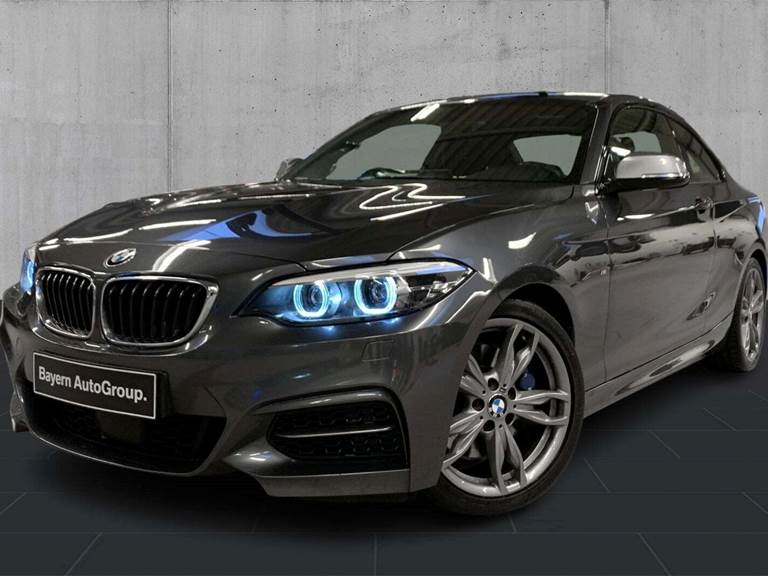 BMW M240i