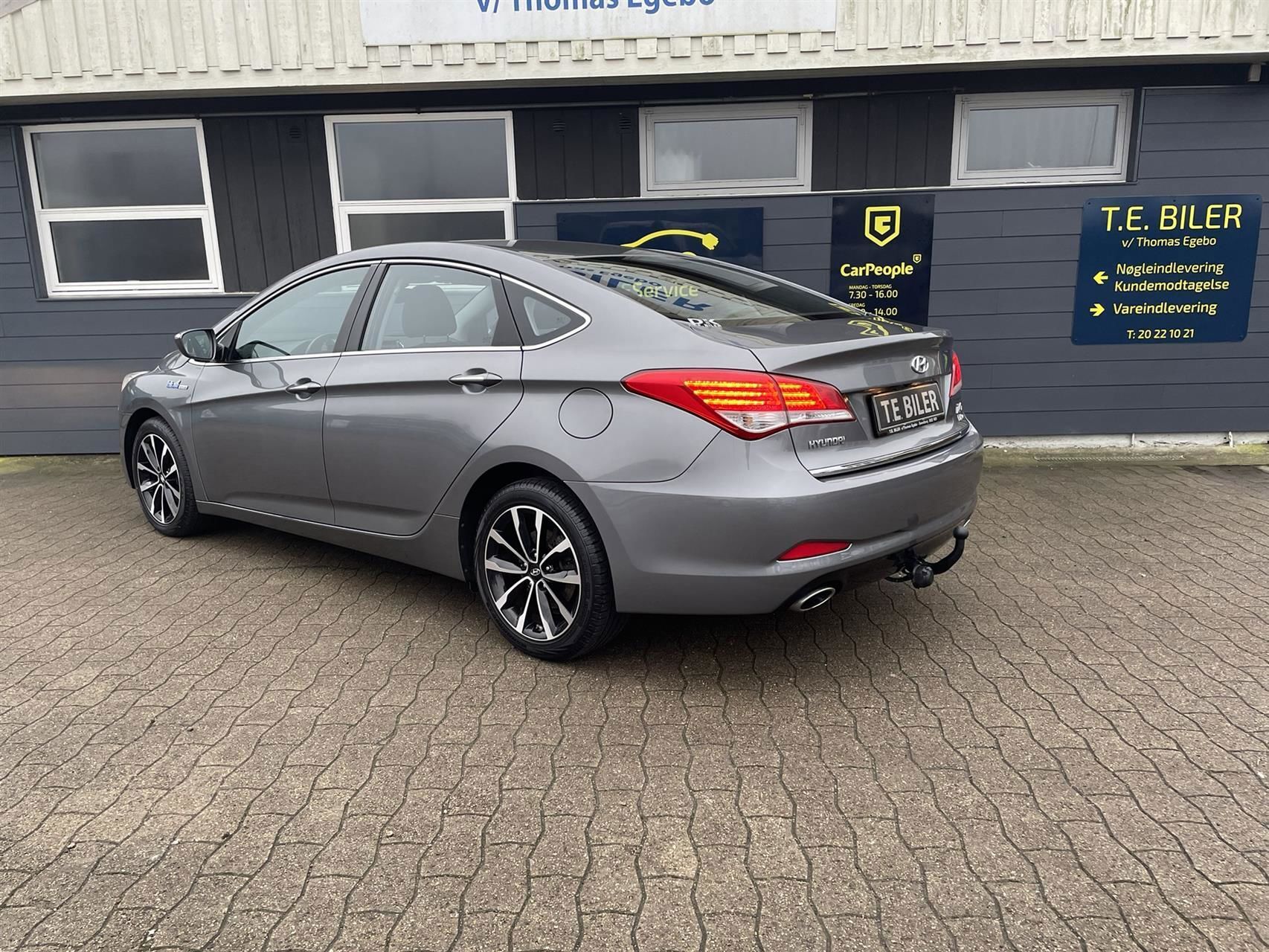 Sort Hyundai i40 fra 2013