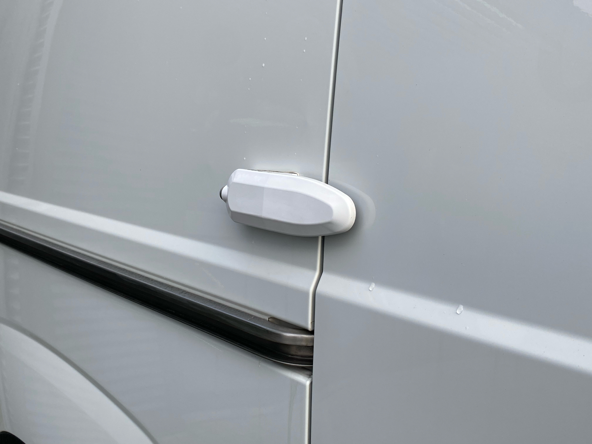 Hvid Iveco Daily fra 2016