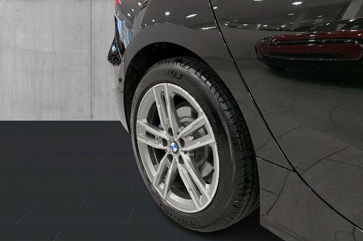 undefined BMW 118i fra 2024