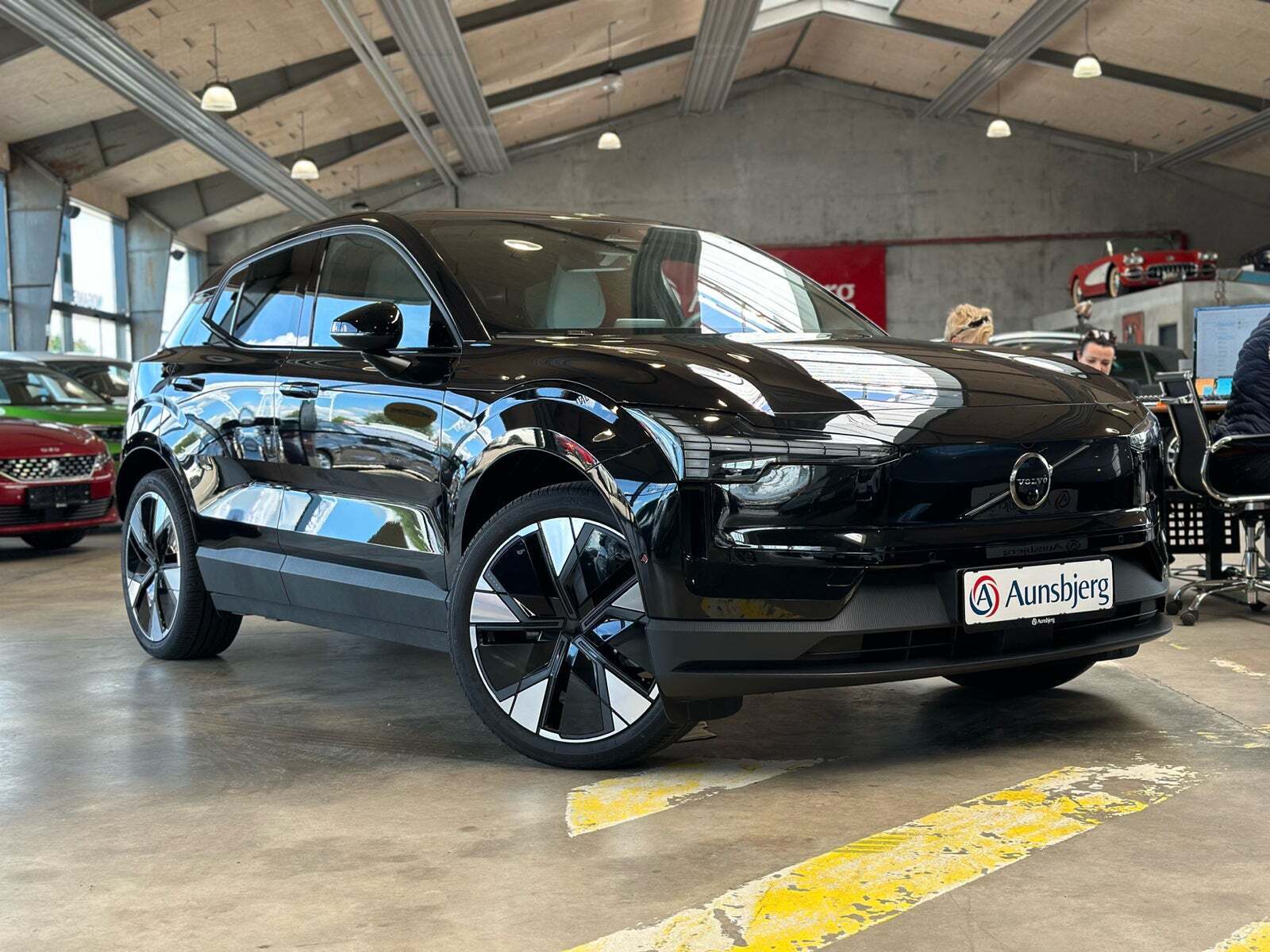 Sort Volvo EX30 fra 2024