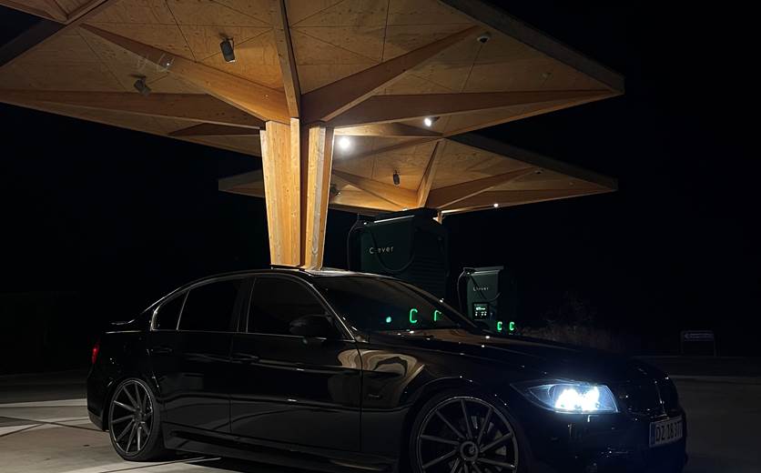 BMW 330 3,0