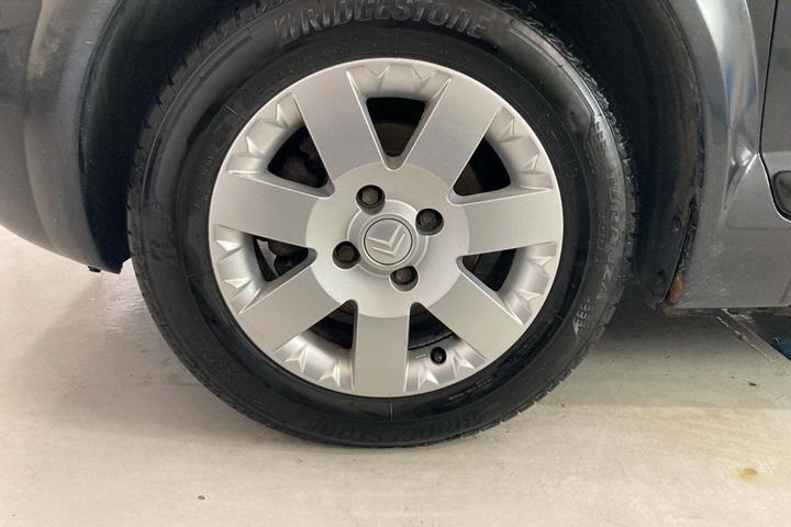 Blå Citroën C3 fra 2004