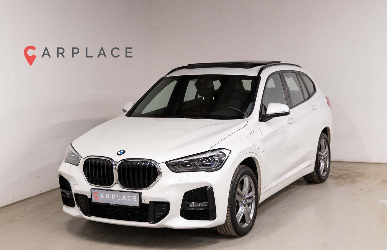 Hvid BMW X1 fra 2022