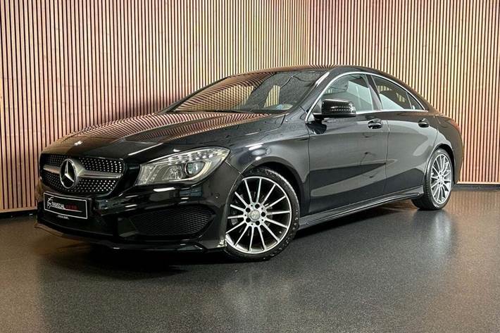 Sort Mercedes CLA200 fra 2016
