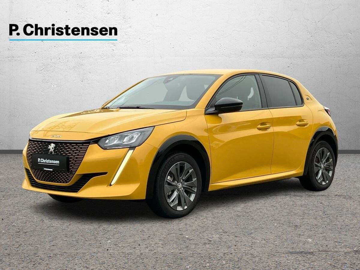 Gul Peugeot e-208 fra 2023