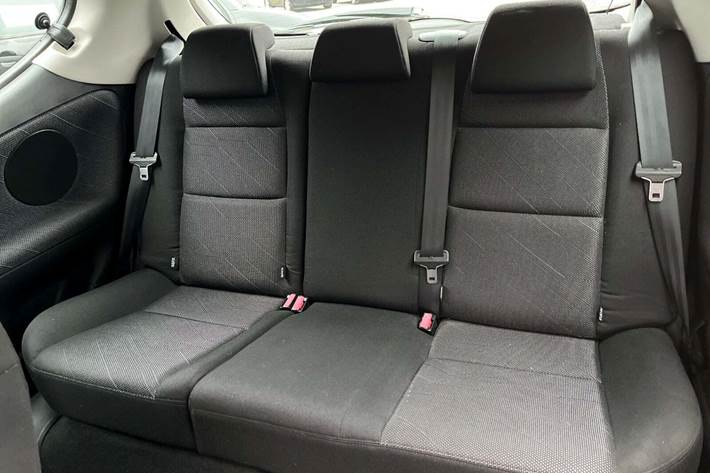 Grå Peugeot 207 fra 2007