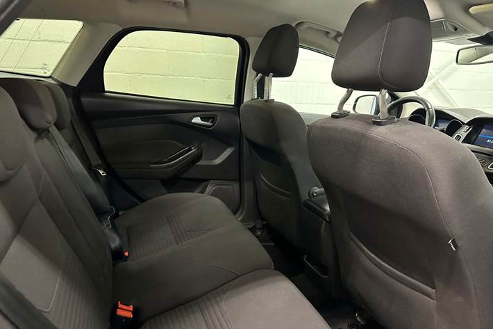 Sort Ford Focus fra 2015