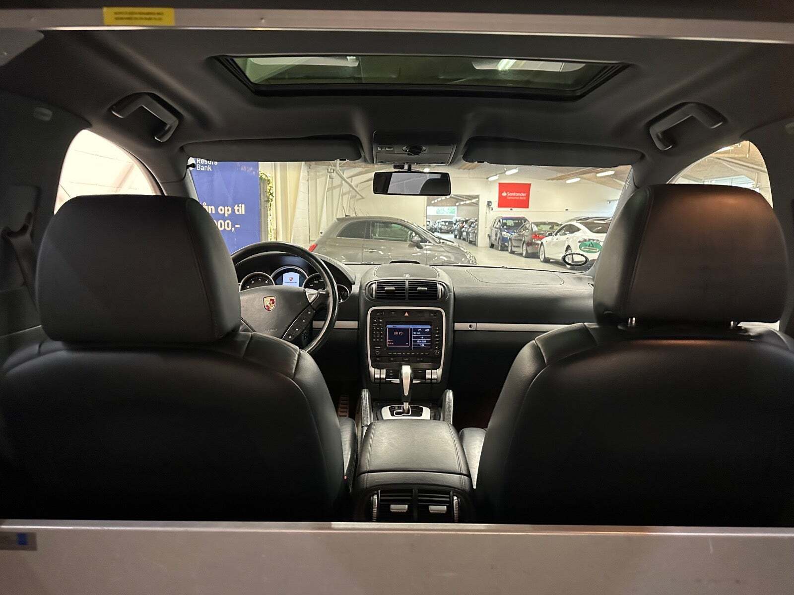 Sølv Porsche Cayenne Turbo fra 2003