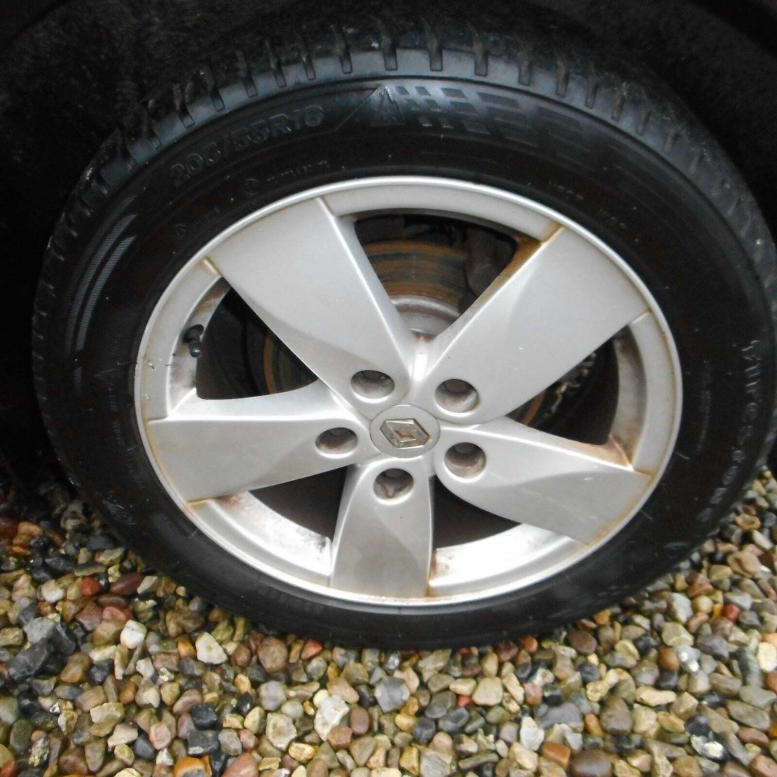 Grå Renault Megane III fra 2009